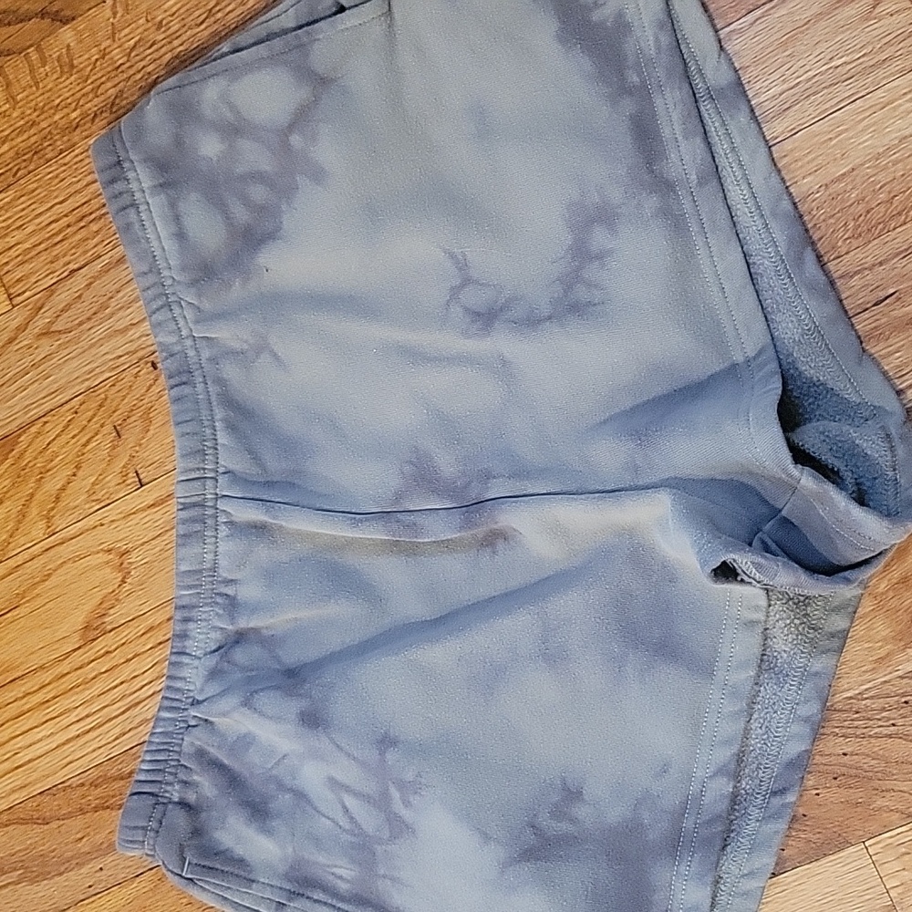 PacSun green sweatshorts